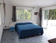 villa cora bedroom